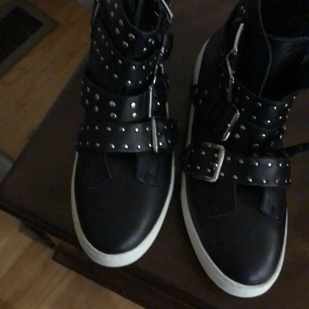 J slides Booties   studded details size 8 - Picture 9 of 11